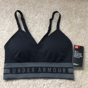 NWT under Armour sports bra size medium